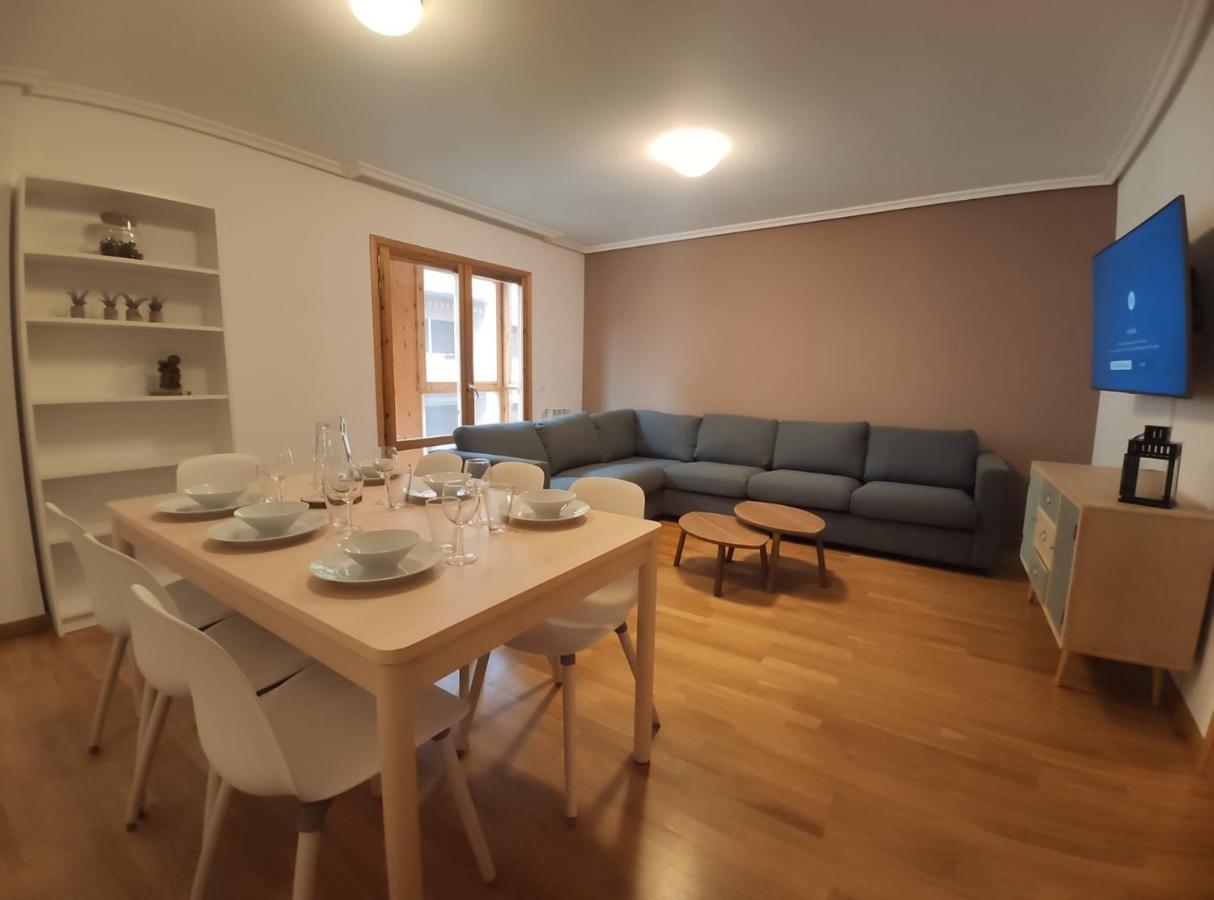 Miral21 Apartment Jaca